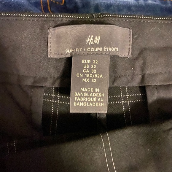 Stylish Black Checkered Pants - Picture 4 of 4